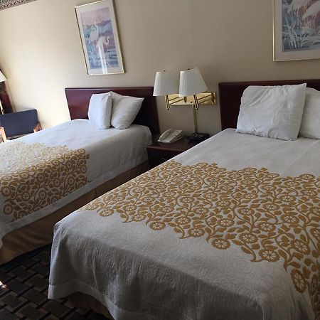 Budget Host Inn لبنان المظهر الخارجي الصورة